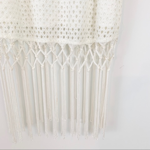 Skies Are Blue Boho Crochet Macrame Fringe Top NWT - Picture 5 of 8